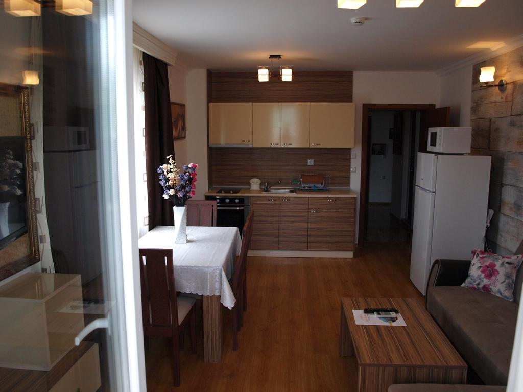 Apart Sweet Homes 5 - Apartments For Guests Napospart Szoba fotó
