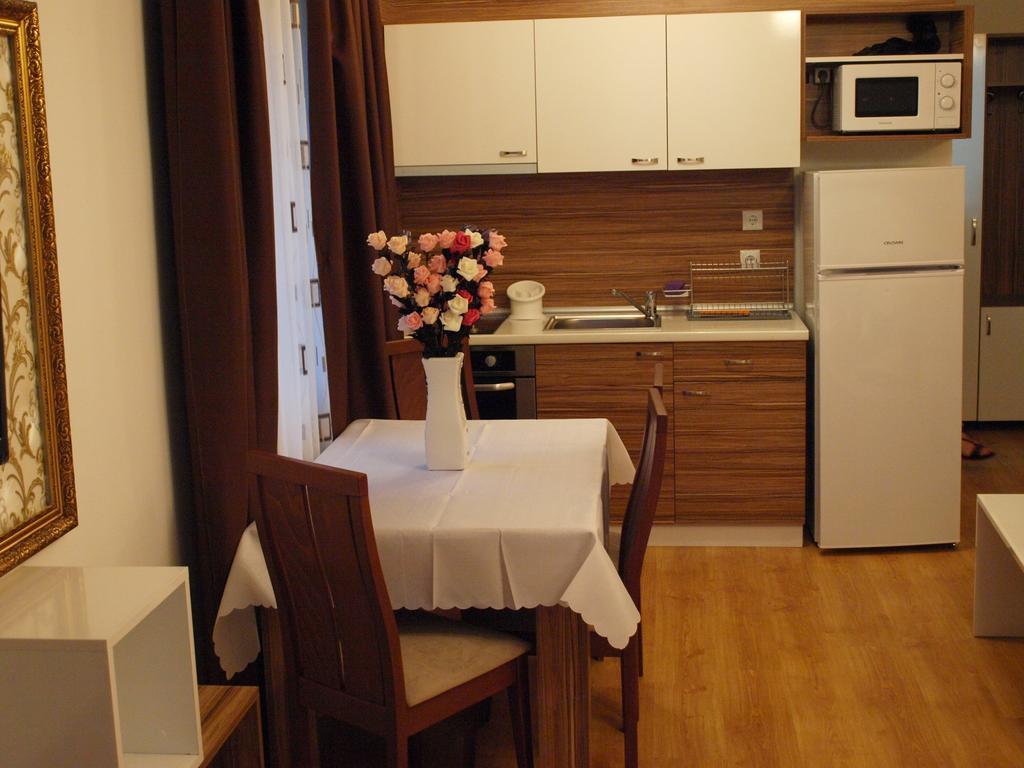 Apart Sweet Homes 5 - Apartments For Guests Napospart Szoba fotó